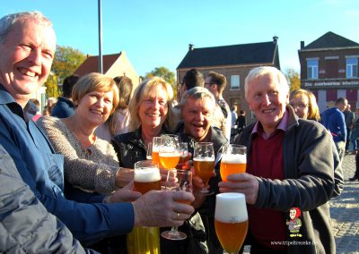 Tripel Trezeke en de Ideale Wereld maakten een fijne dag van de opening van de Gulden Hashtag Walk of Fame in Geetbets